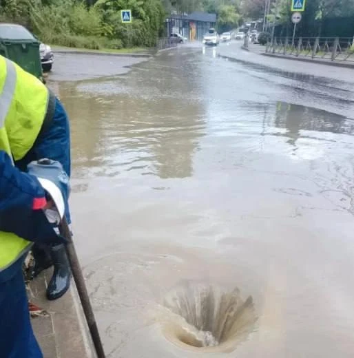 💦  Гроза и ливень обрушились на Сочи этой ночью