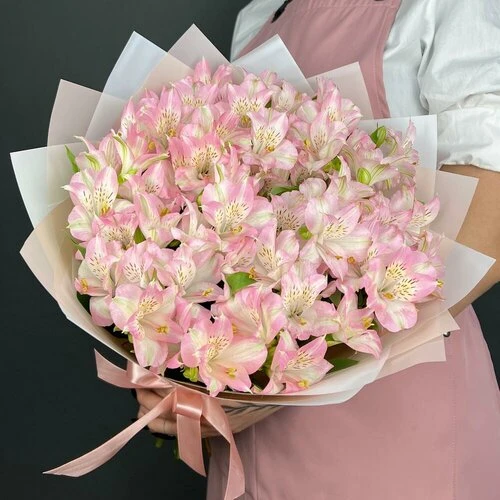 🌸 Букет живых цветов — это просто!