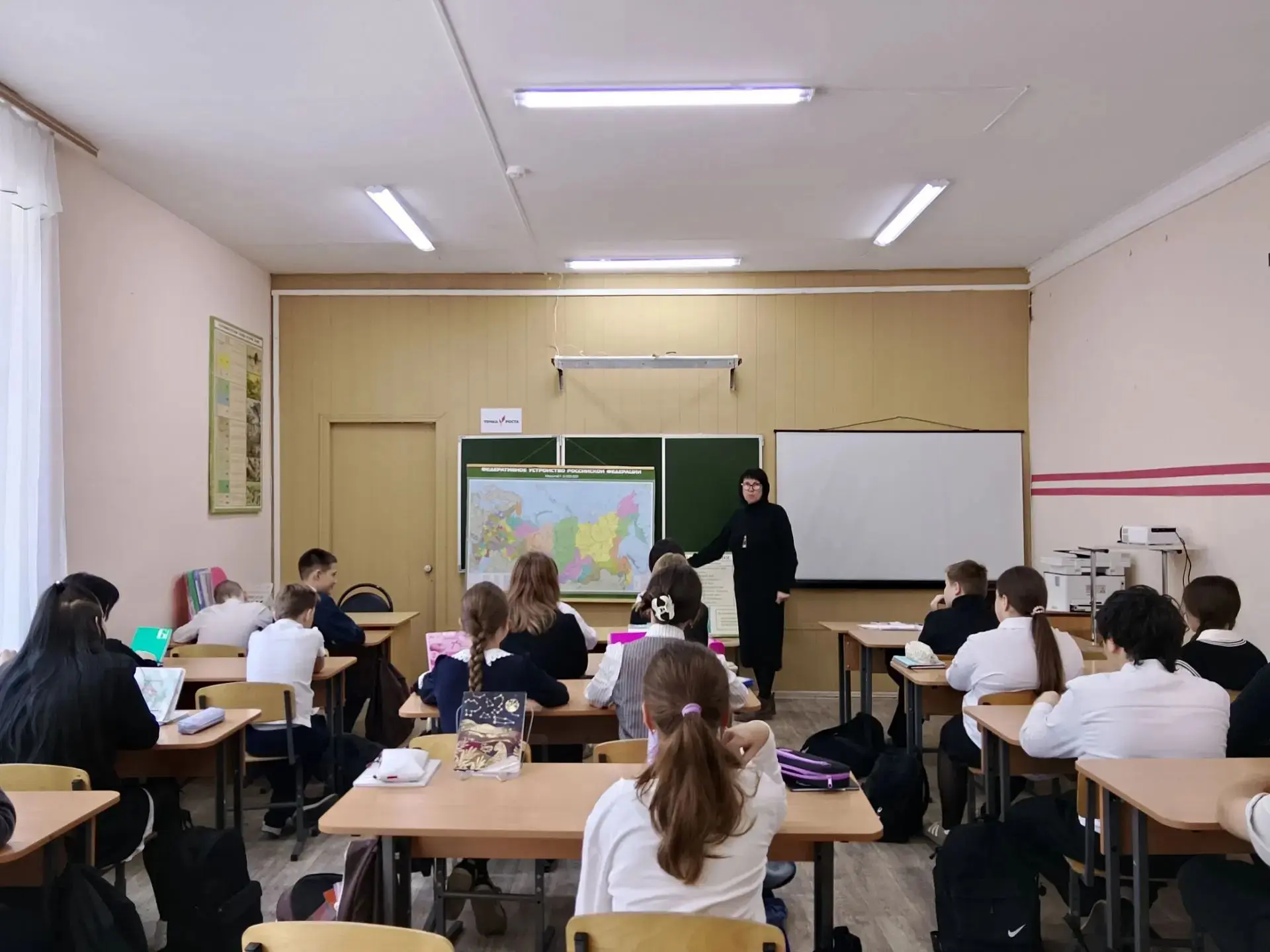 🎉 Сегодня в СП МБОУ СОШ г. Сурска ООШ им. В. В. Анисимова прошли увлекательные меропри...
