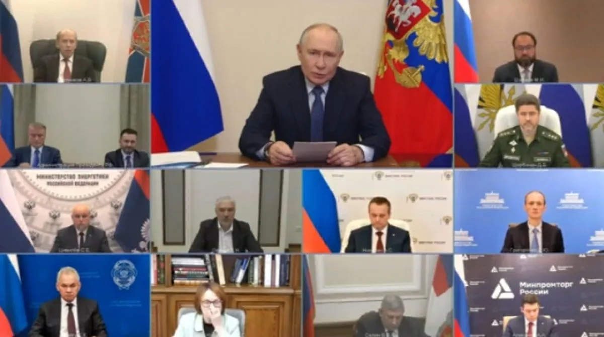 Путин призвал совершенствовать систему цифровой безопасности в РФ для нейтрализации киб...