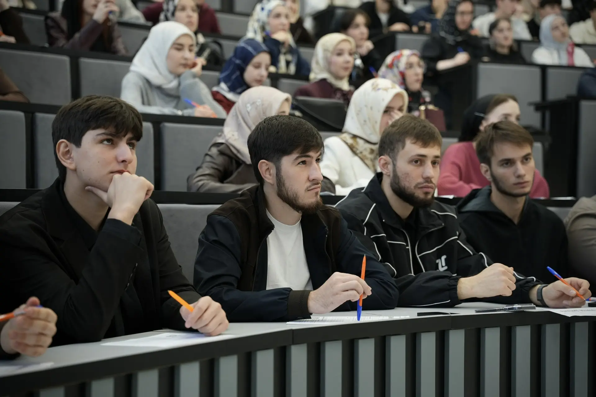 Более 100 человек написали спортивный диктант в ЧГУ