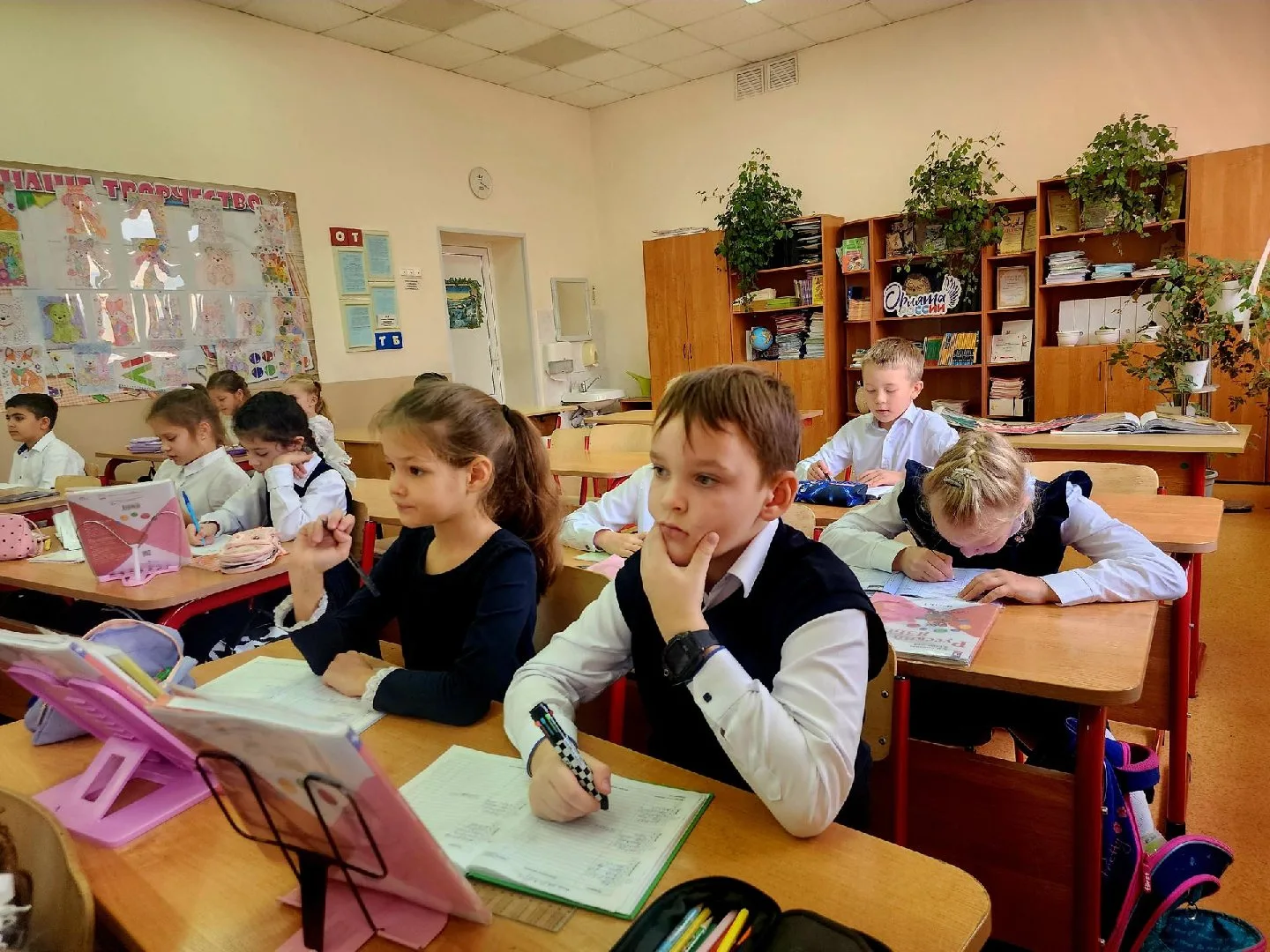 Учитель из Домодедово получила звание «Почетный работник сферы образования»