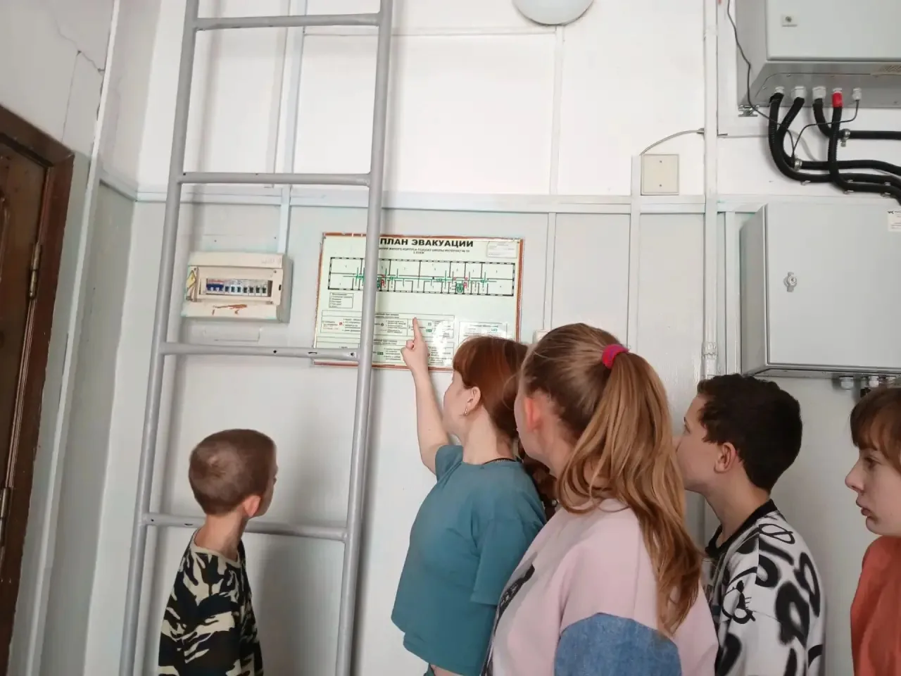16.10.26 в7А класее прошло практическое занятие по пожарной безопасности.Каждый из ребя...