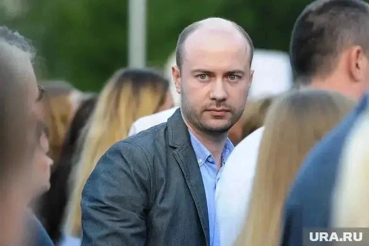 На создателя «Русской прессы» Евгения Кротенко*, обвиняемого в вымогательстве, завели е...