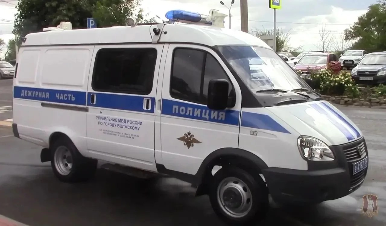 🚨 В Волжском пресекли схему незаконной миграции — полицейские задержали организатора.