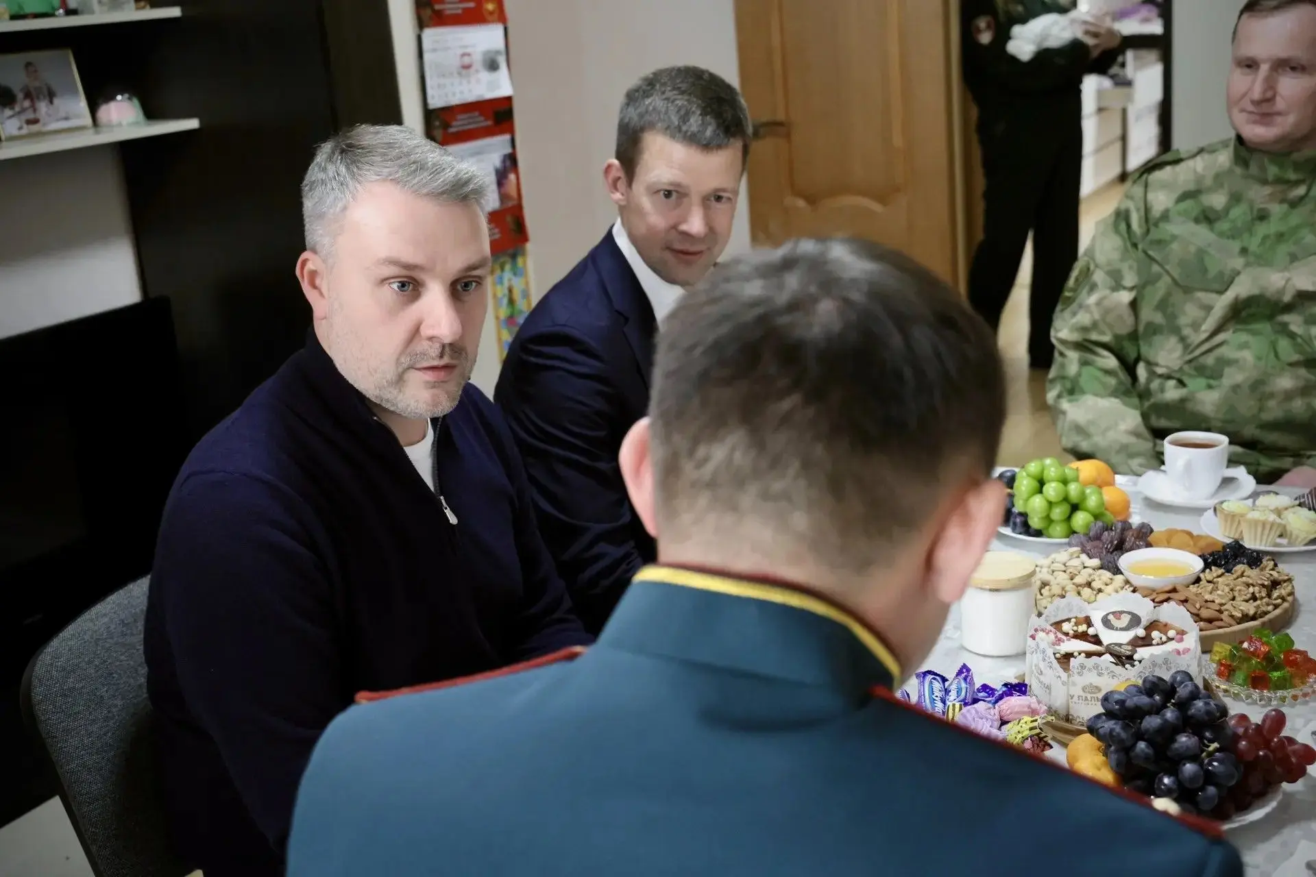 Многодетную семью участника СВО поздравили в преддверии праздника в Балашихе