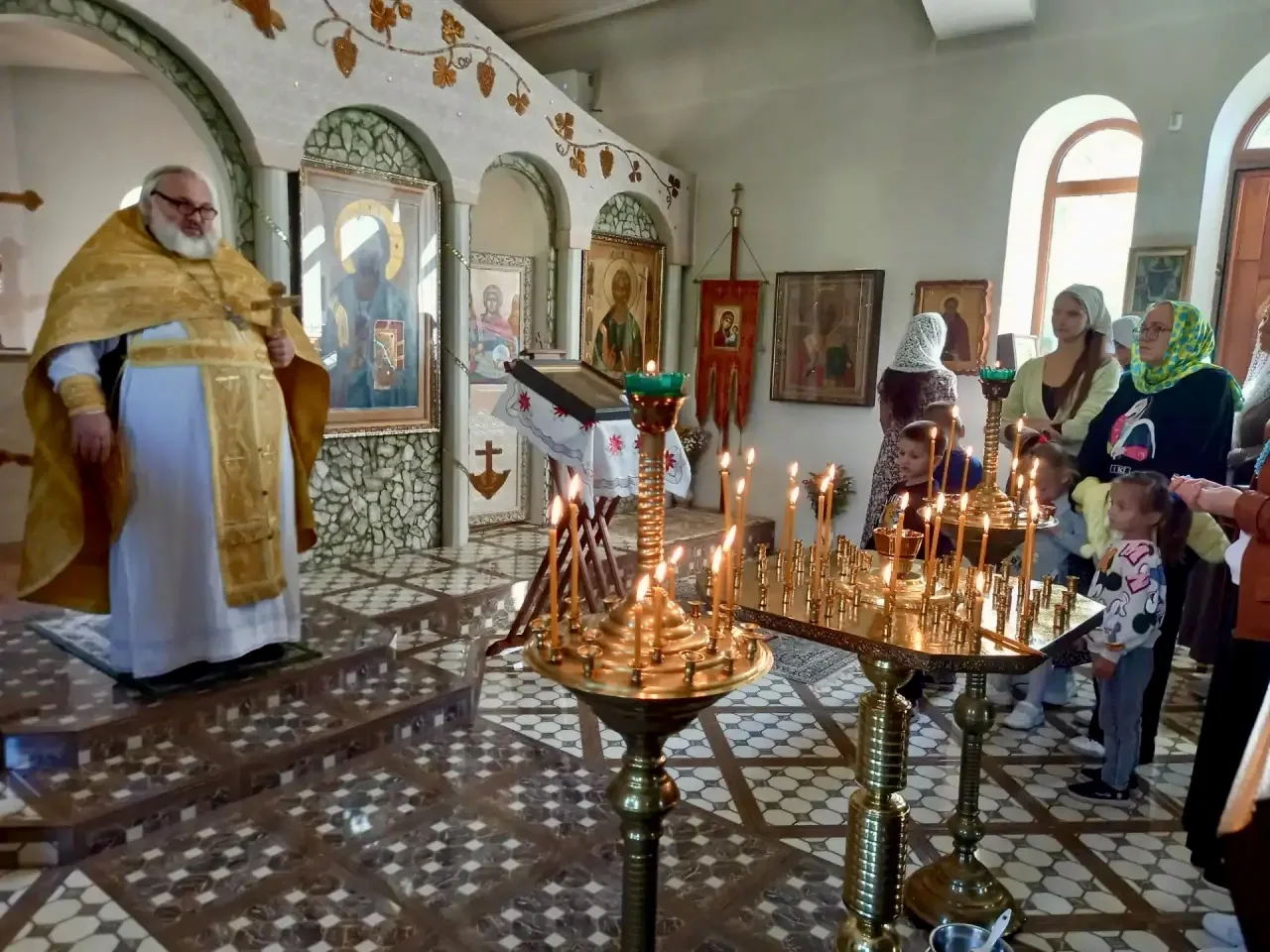 ☦️ В храме святого апостола Андрея Первозванного настоятель храма протоиерей Сергий Вов...