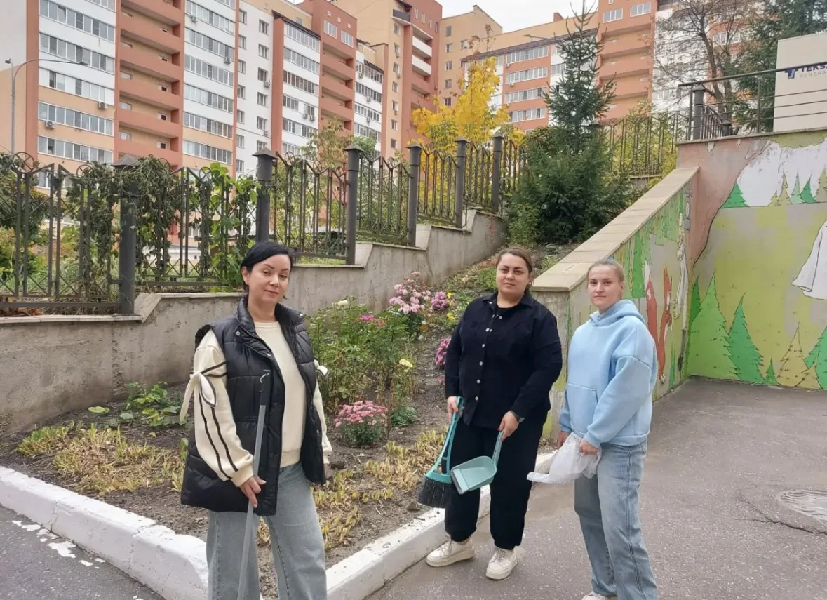 🍂Мы присоединились к общегородскому субботнику, который стал завершением месячника по ...