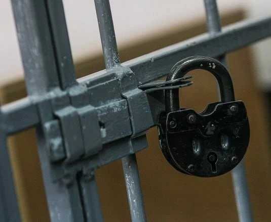 ⚖️ Жительнице Альметьевска дали условный срок за хранение наркотического вещества