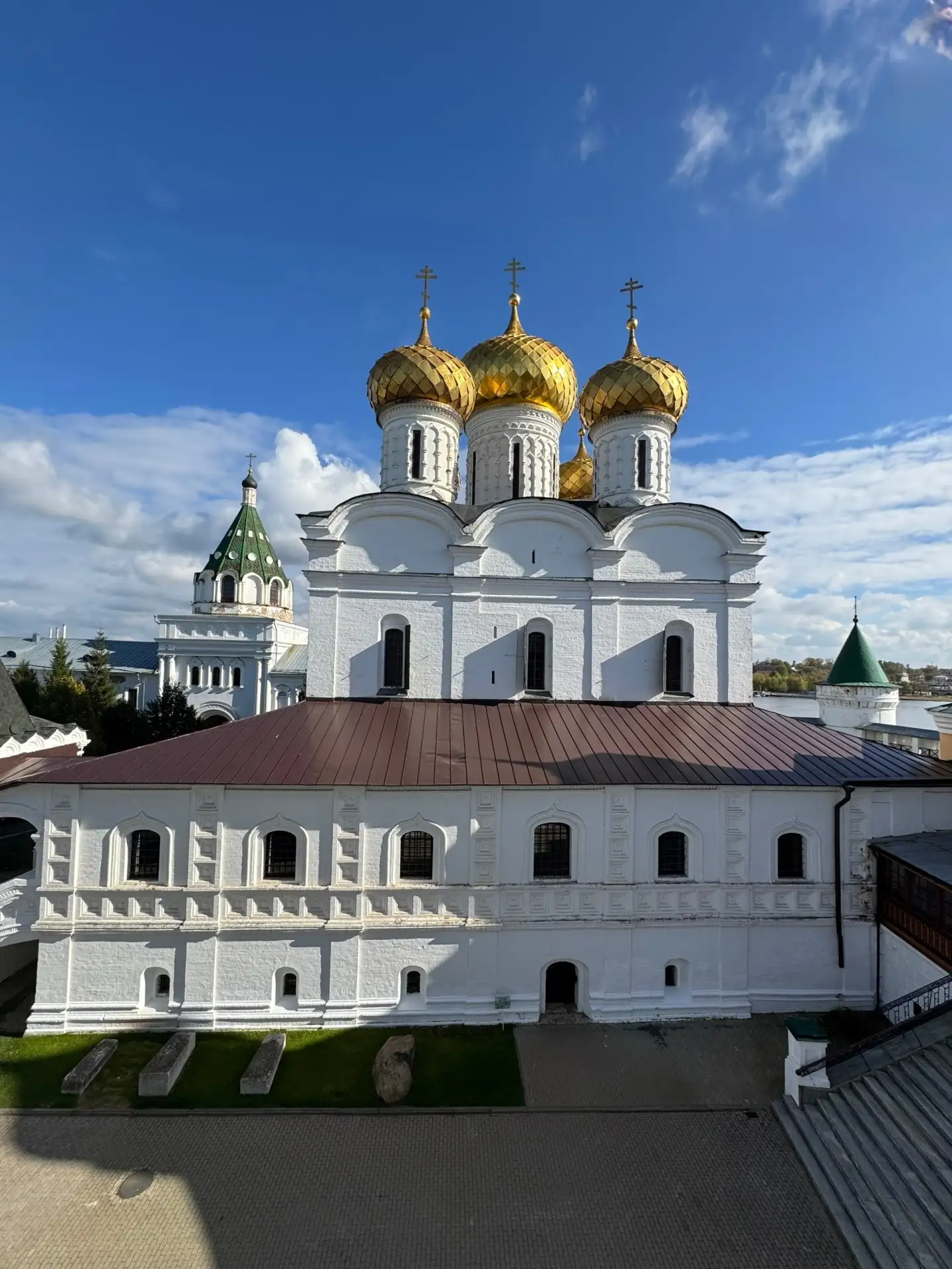 Свято-Троицкий  Ипатьевский монастырь в Костроме (сентябрь, 2026)
