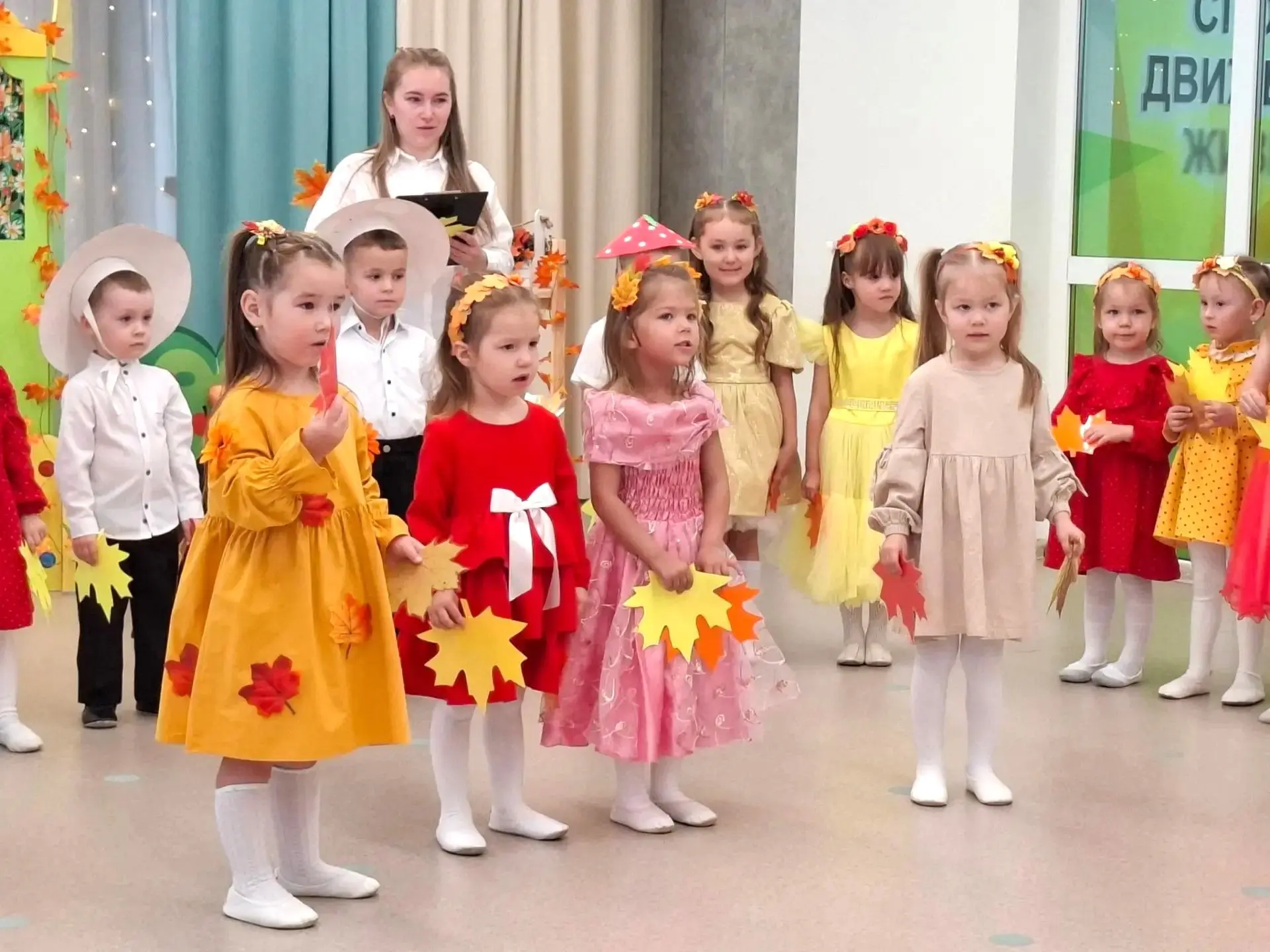 В средней группе «Любознайки» состоялся яркий и веселый праздник, посвященный золотой о...