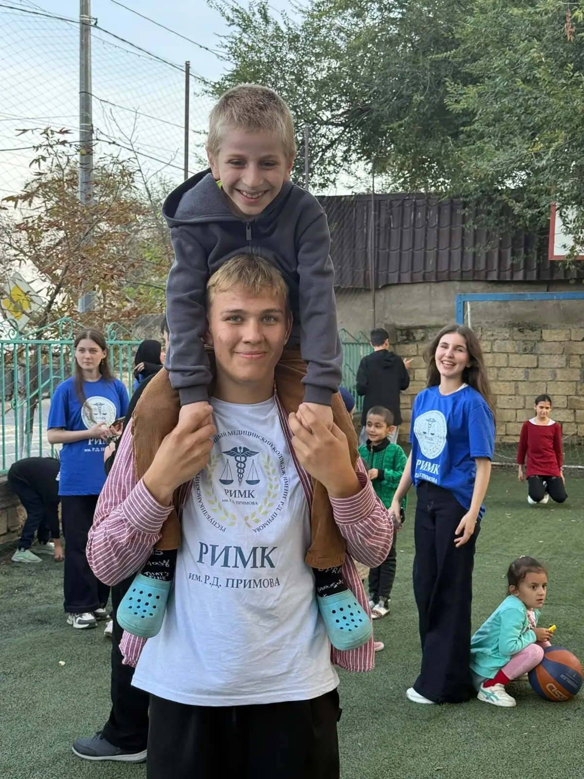 Студенты-медики навестили воспитанников социально-реабилитационного центра в Дербенте.