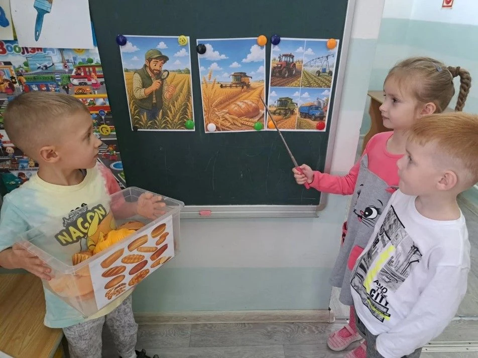 На этой неделе в подготовительной группе №2 мы посвятили время очень важной и глубокой ...