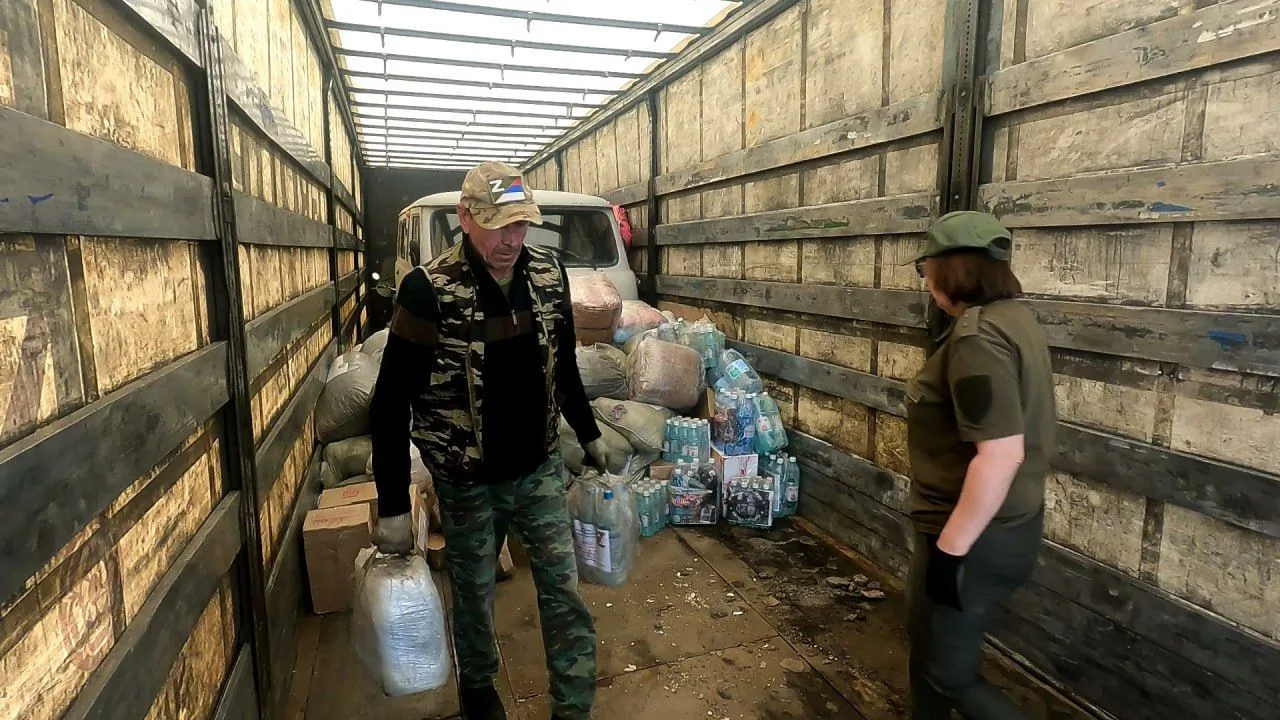 📦Казаки Луганска и волонтеры из Новосибирска доставили гуманитарную помощь на Донбасс