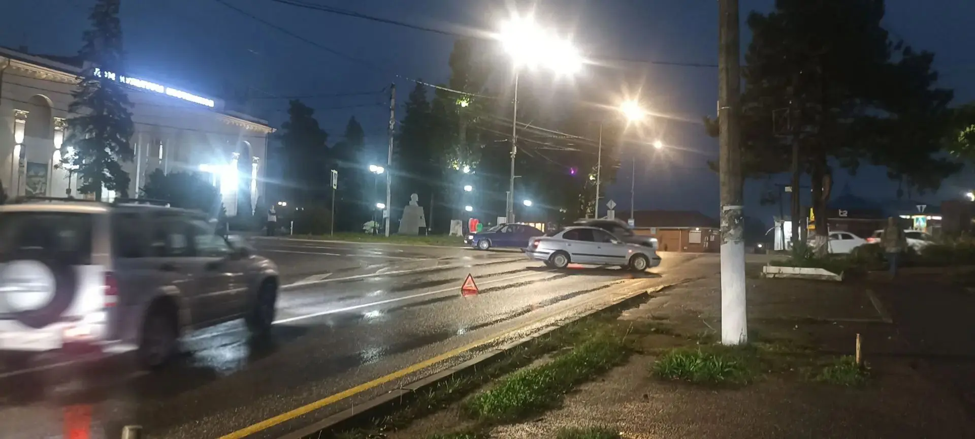 О ДТП в центре Хадыженска сообщают подписчики