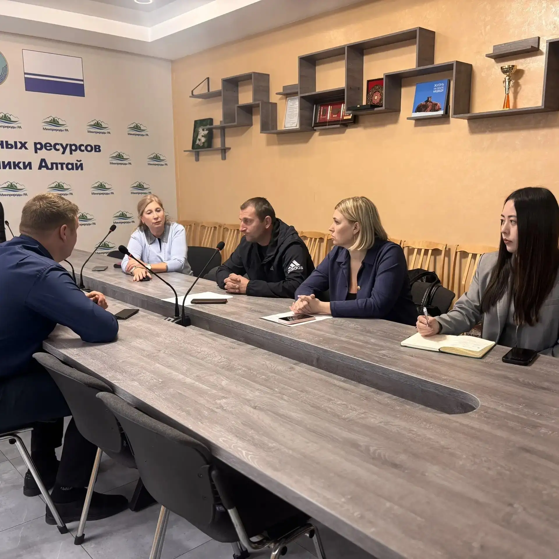 В Республике Алтай утвердили план борьбы с непарным шелкопрядом – он предусматривает на...