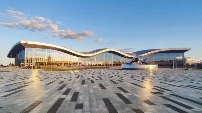 В Новом Уренгое завершается стройка арт-центра «ГАЗ» — нового символа «газовой столицы»...