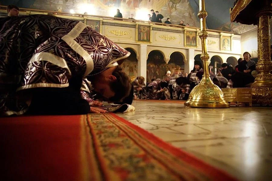 🙏 Скромное напоминание. Молитвы с тремя поклонами, как встанешь с постели утром: