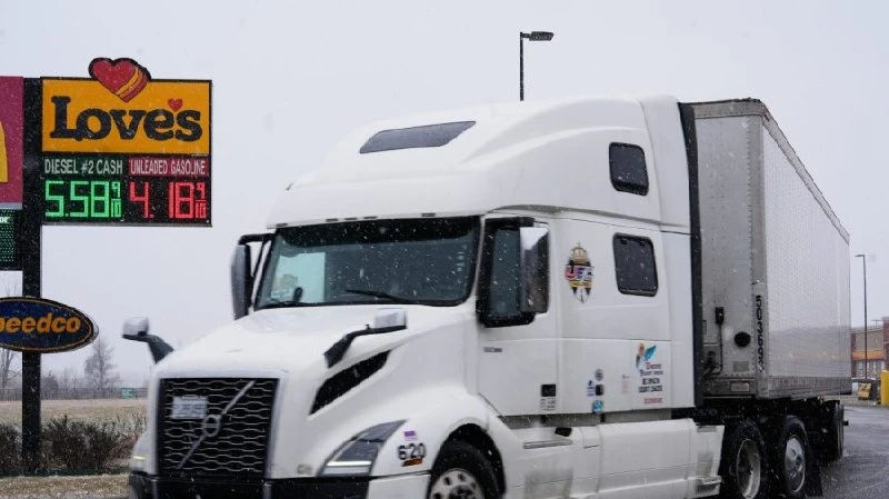⛽️ Трак-стопам не советуют продавать «красный» дизель: «выгода ограничена»