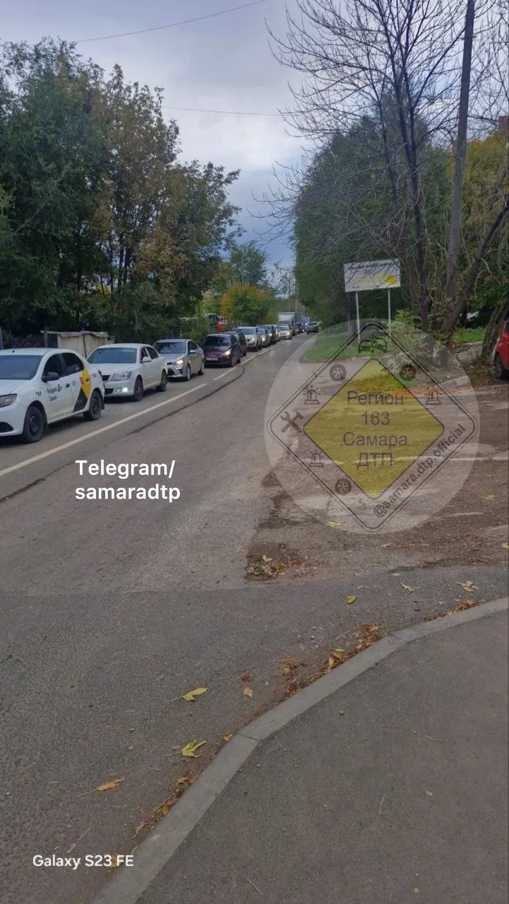 Коллапс после установки светофоров на перекрёстке Карла Маркса и Владимирская.