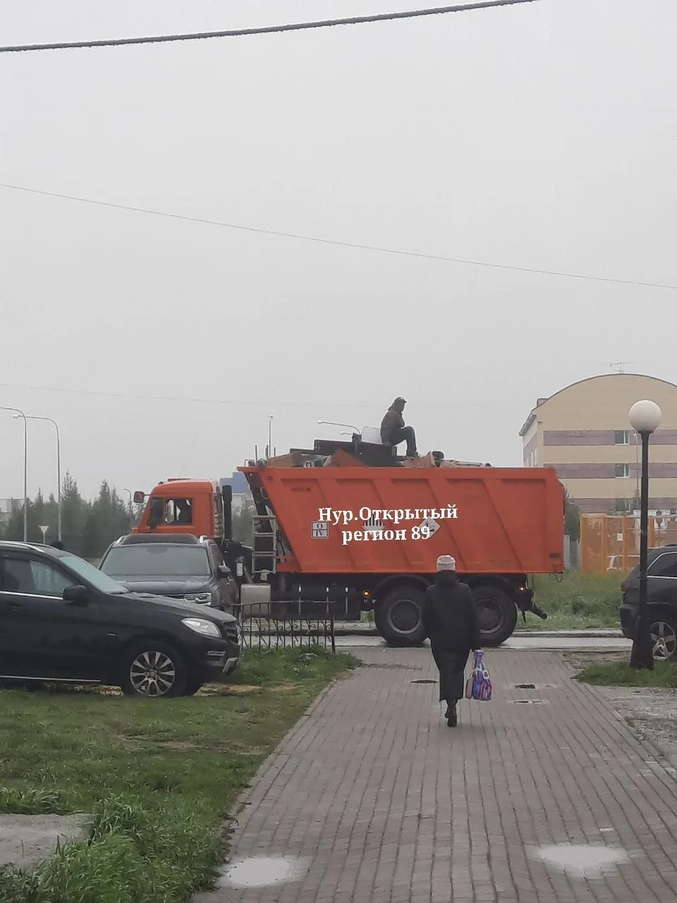 Мусорный полигон загорелся на 1600 кв. метрах в Новом Уренгое