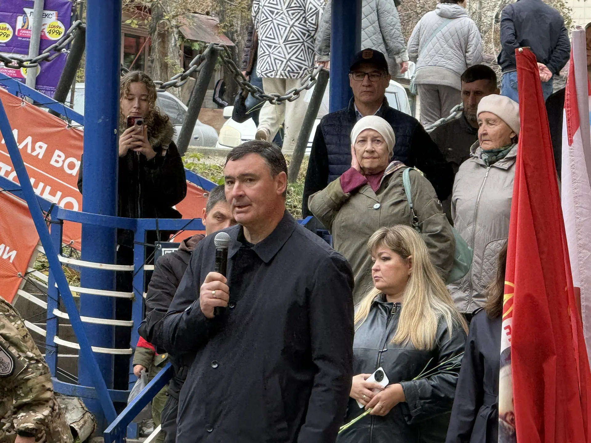 Он теперь всегда будет смотреть на нас с высоты...