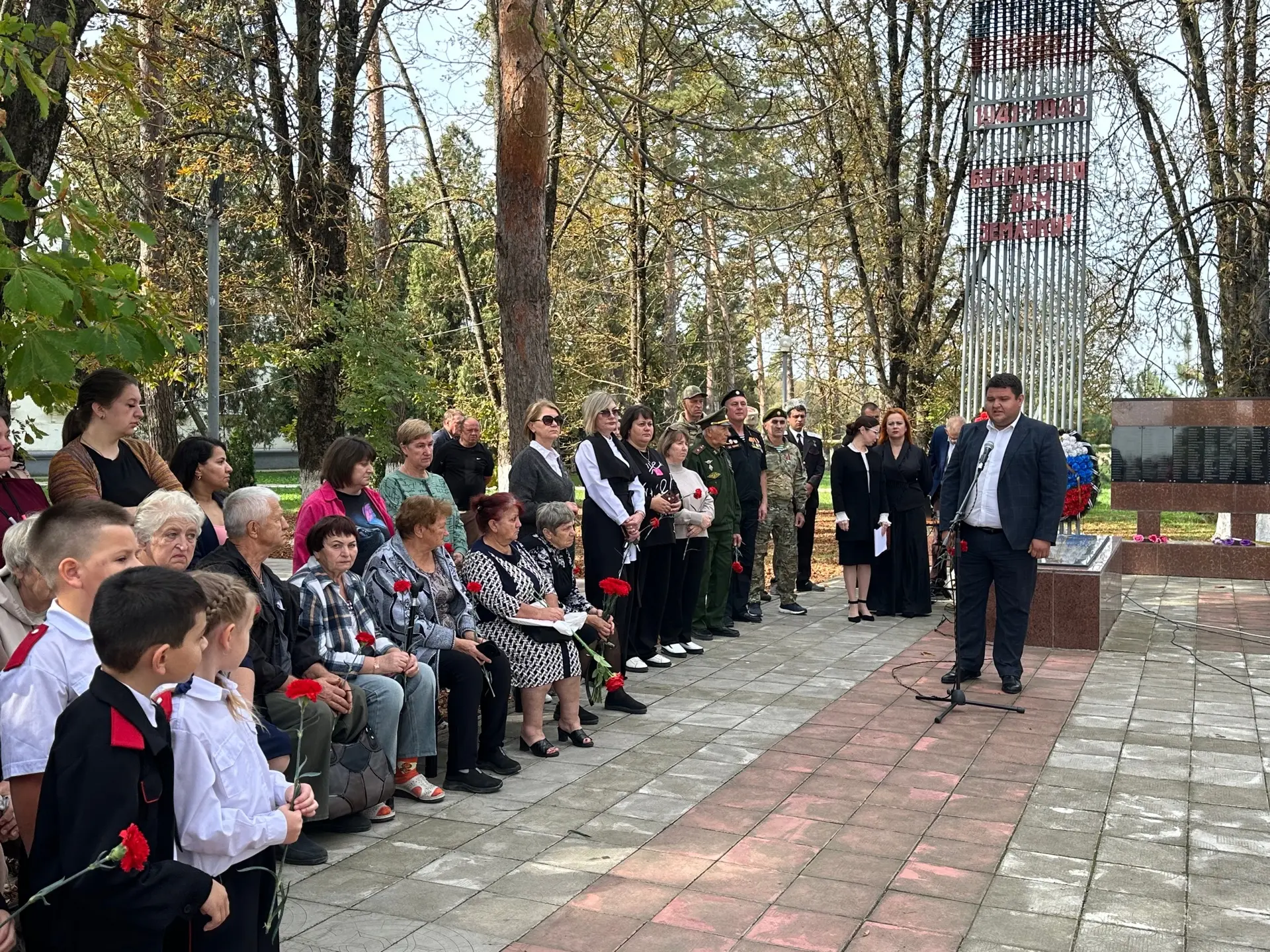 🕯️«Герои не умирают — они остаются в наших сердцах»🎖️