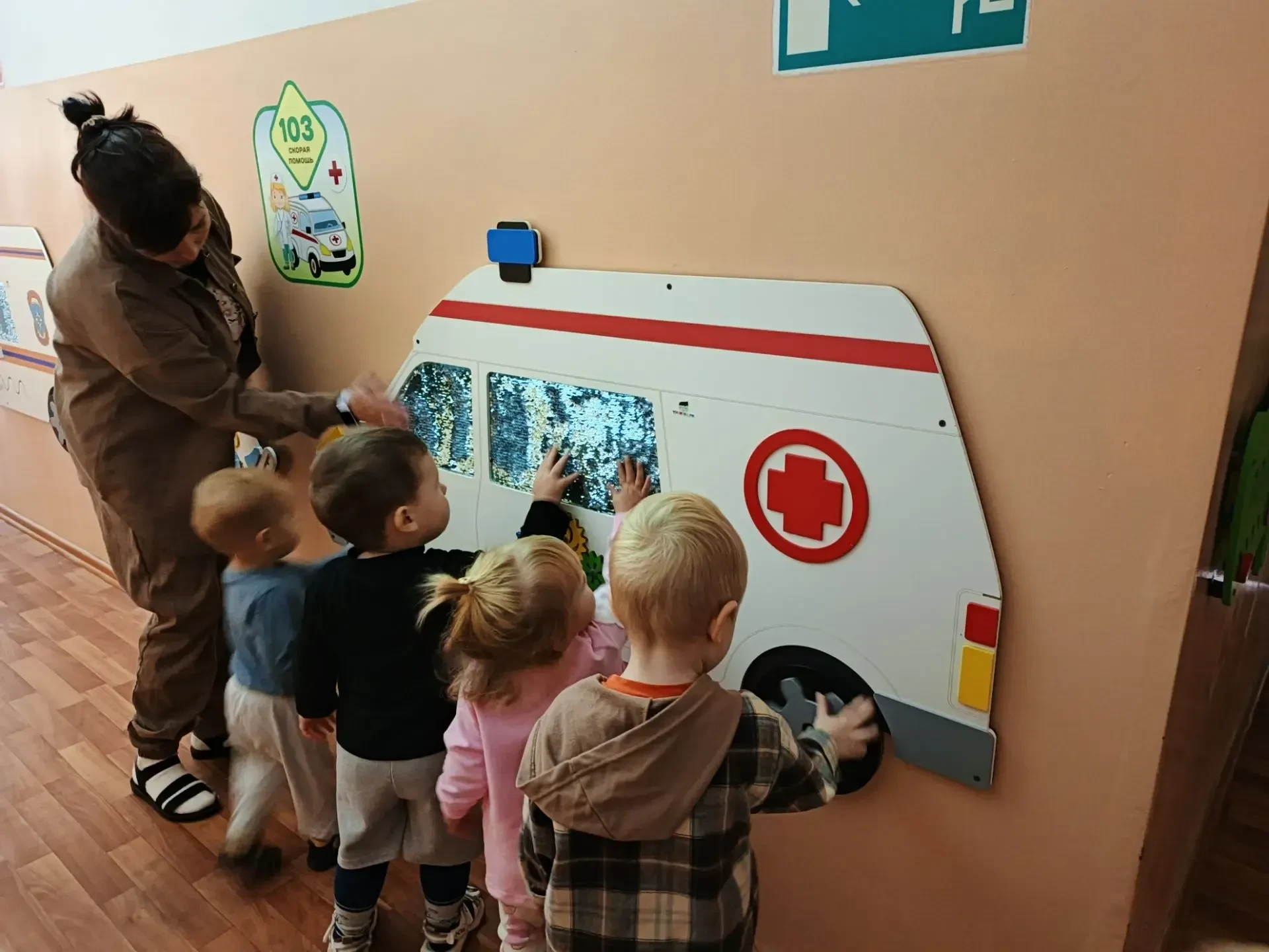 Наши малыши отправились в настоящее путешествие по родному детскому саду! 🚀 И знаете, ...