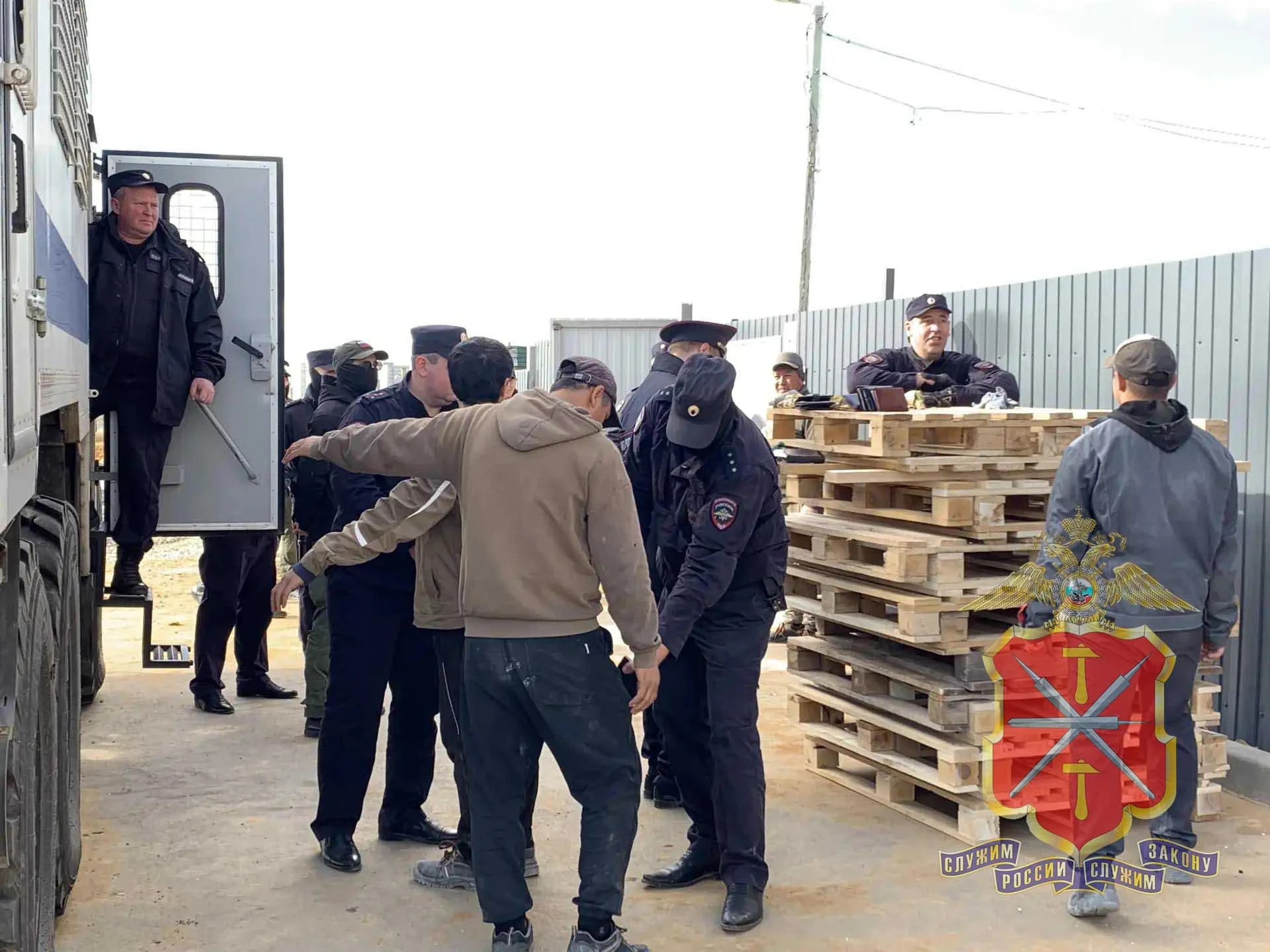 🚔 На стройплощадках Тулы выявили 36 нарушений миграционного законодательства