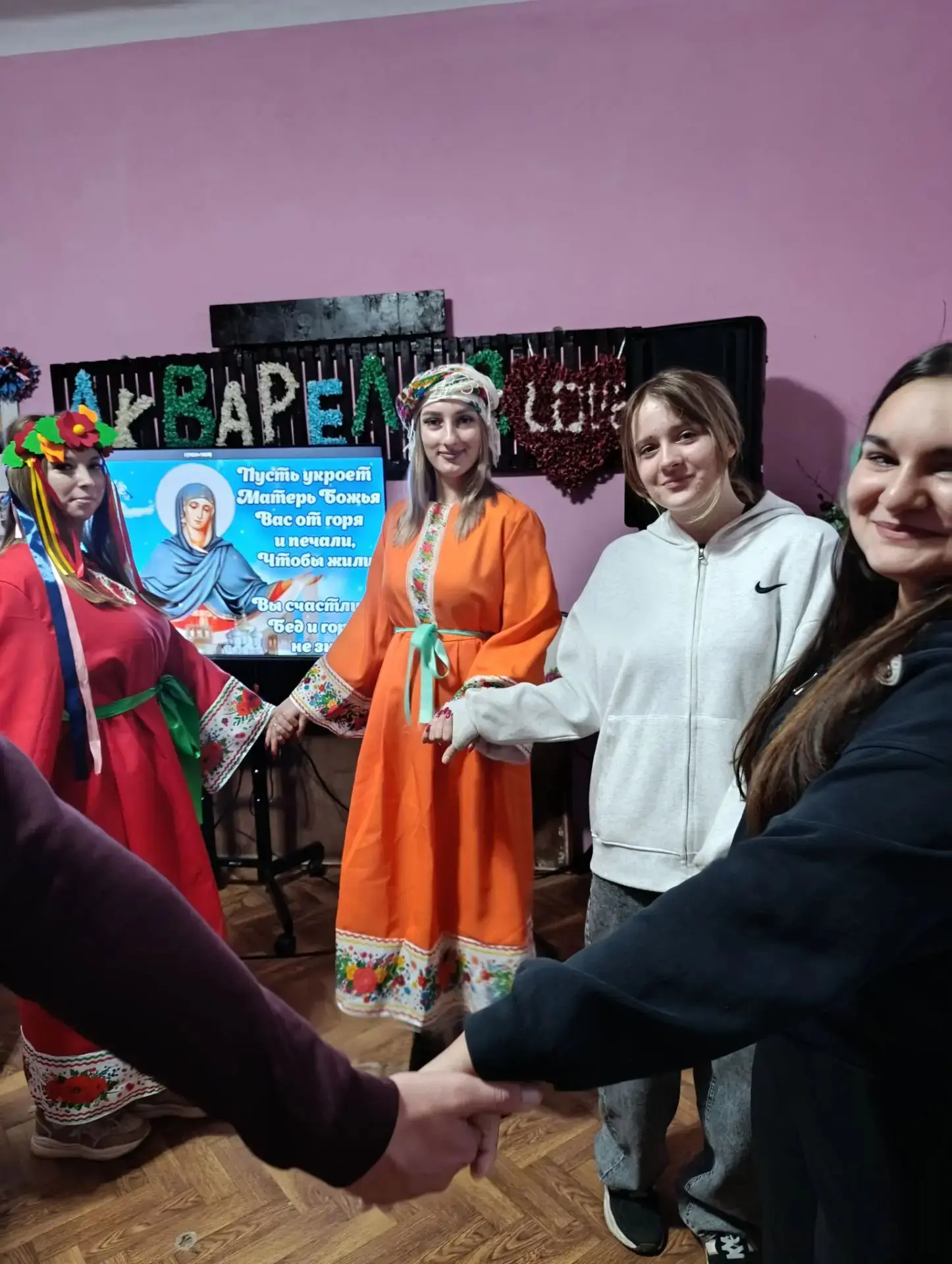 В Победовском сельском клубе 14 октября прошла фольклорно-развлекательная программа «По...