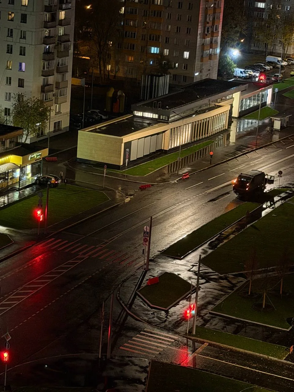 Первое дтп, потревожили чуть чуть алло пиццу