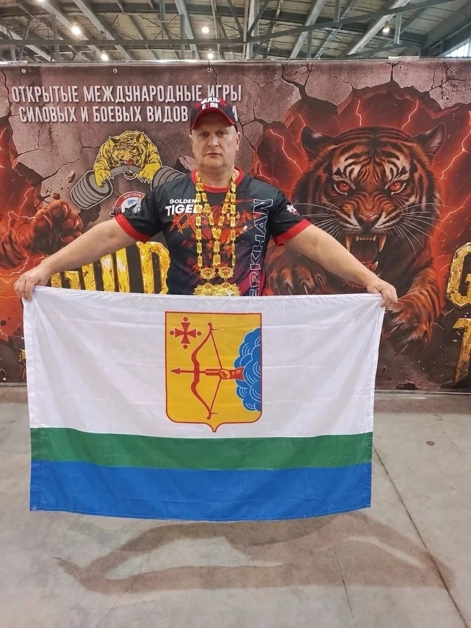 💪🏆 ЛУЗСКИЙ БОГАТЫРЬ ПОКОРИЛ РОССИЮ! СЕРГЕЙ АЛТУХОВ ПРИВЁЗ С СОРЕВНОВАНИЙ ЧЕТЫРЕ МЕДАЛИ!
