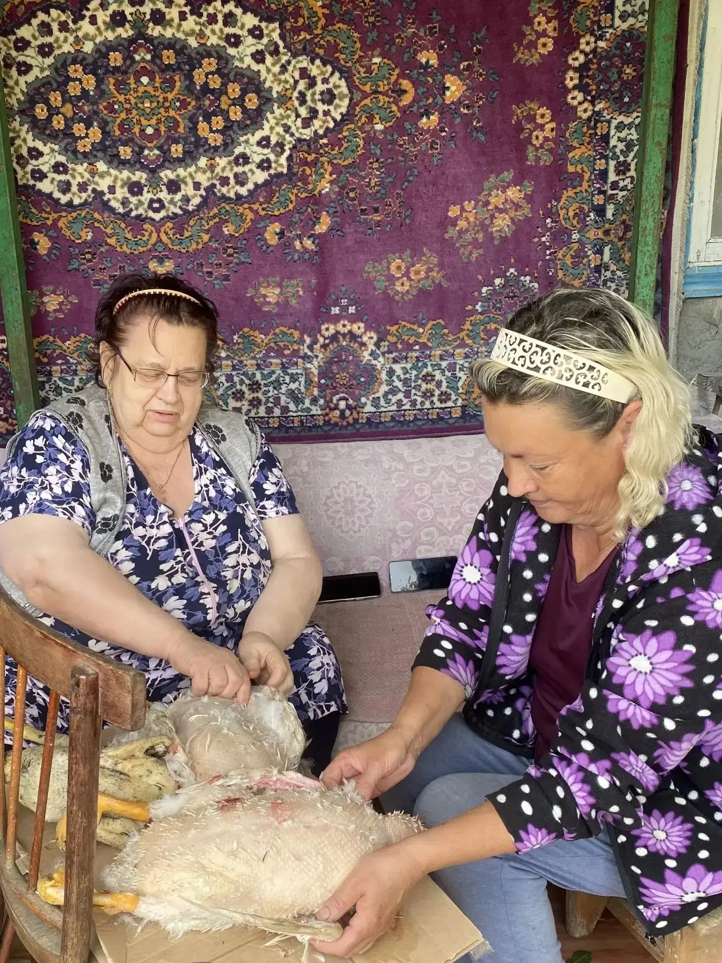 Социальный работник ОСО № 3 Ясинович Т.Ф. оказала помощь получателю социальных услуг Ми...
