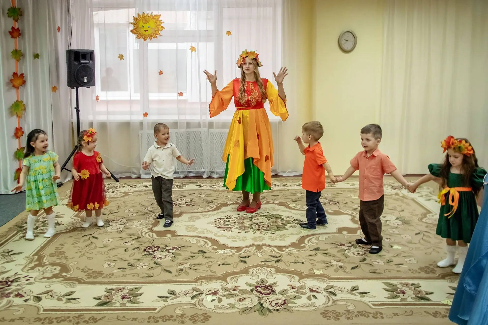🍁 Музыкальный праздник «Золотая Осень и её весёлые друзья» 🍁 в группе № 7 «Смешарики»