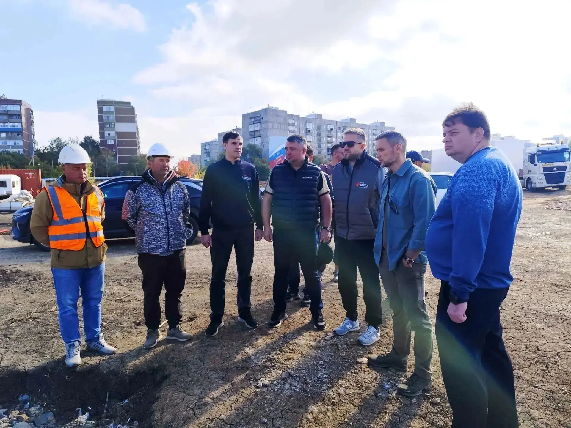 РАБОЧАЯ ПОЕЗДКА В КИРОВСКОЕ: РУКОВОДСТВО РЕСПУБЛИКИ ПРОИНСПЕКТИРОВАЛО СТРОИТЕЛЬСТВО КОТ...