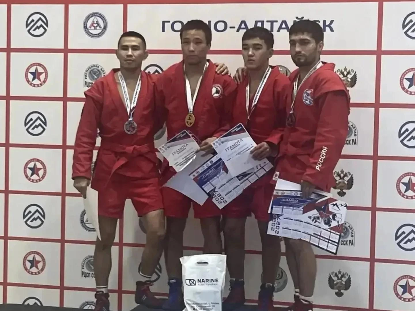 🥇 Самбист из Бурятии выиграл всероссийский турнир и стал мастером спорта