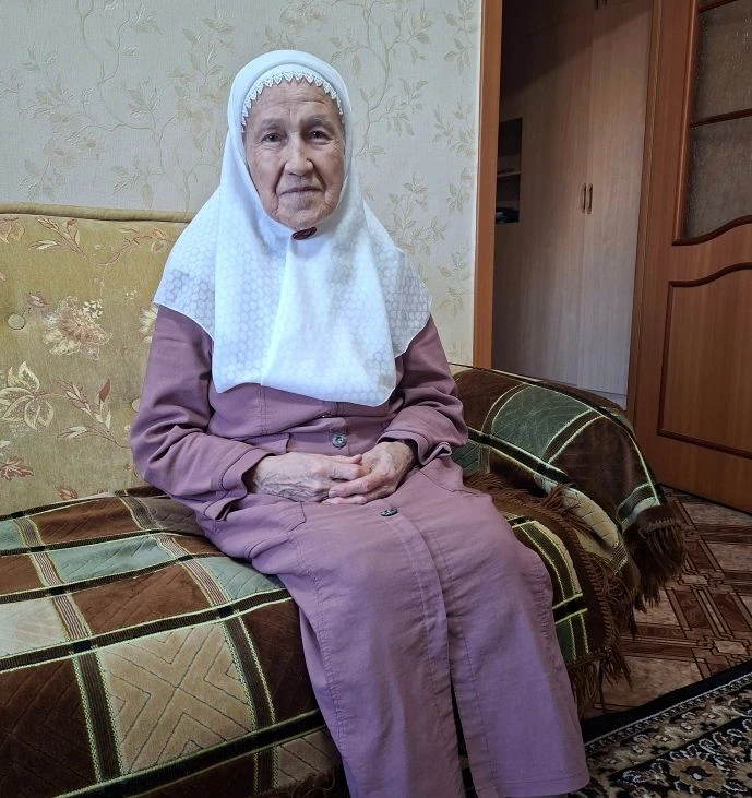Фаузие Гайфулловне БАЯЗИТОВОЙ 85 лет. Полвека своей жизни она посвятила медицине в Сиба...