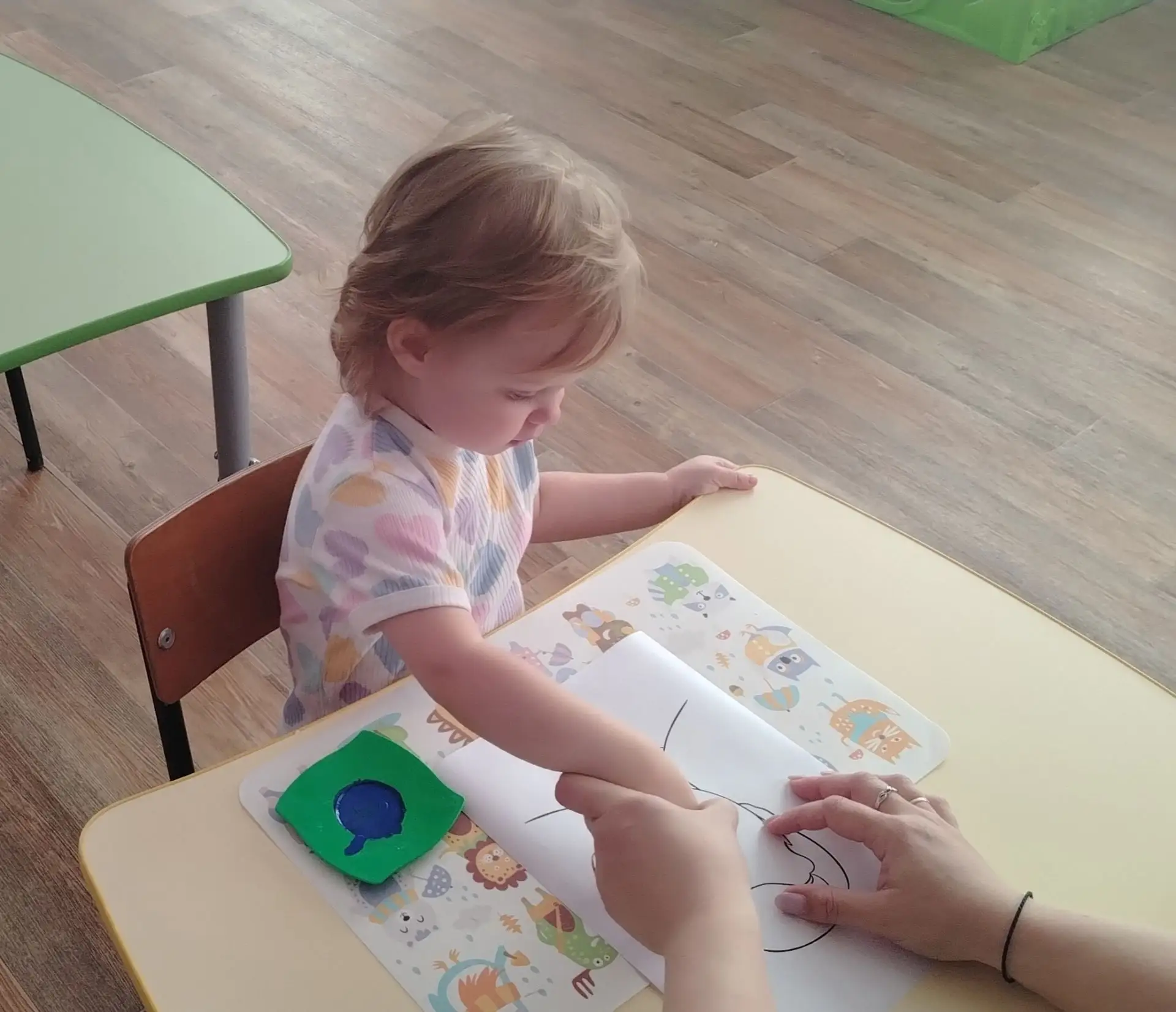 Папа может... всё, что угодно! А мы его нарисовали! 🎨👨‍👧‍👦