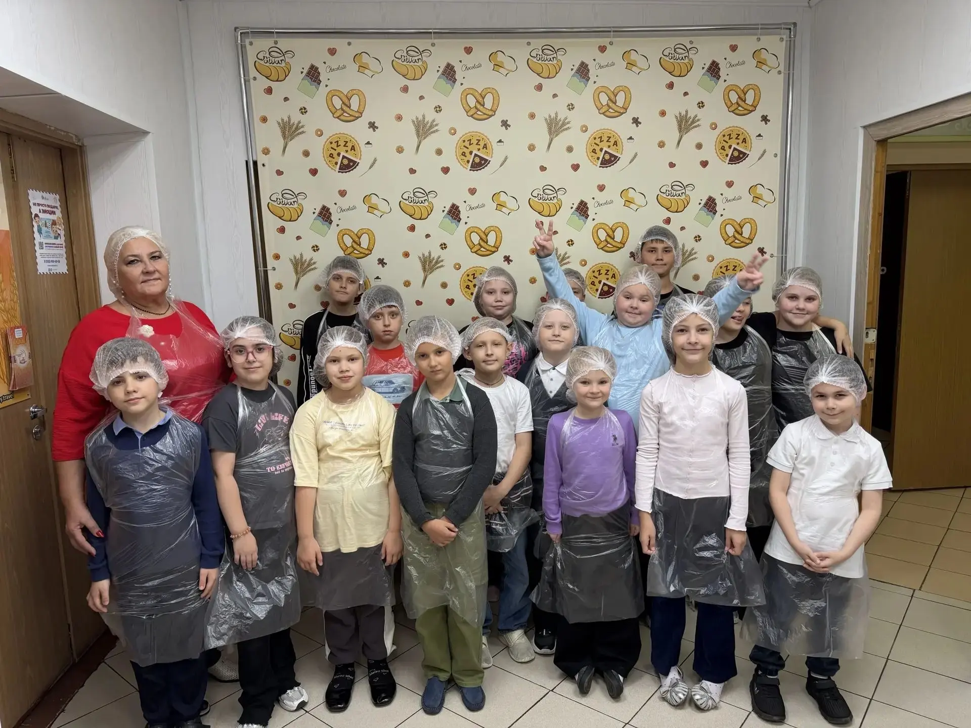 Вчера мы посетили хлебопекарню Московский пекарь. Узнали историю круассана, побывали на...
