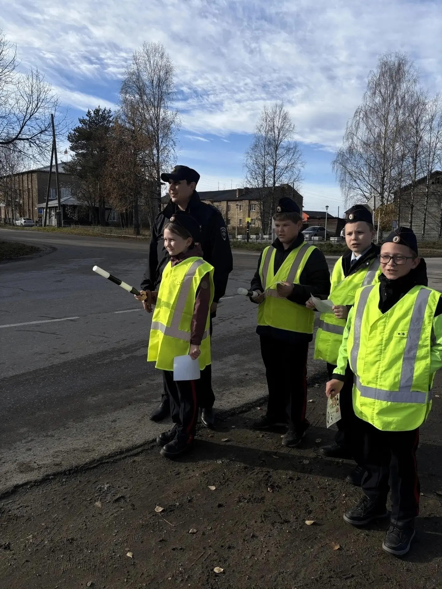 🚓 Сотрудники #Госавтоинспекции11 Троицко-Печорского района провели акцию «Водитель, не...
