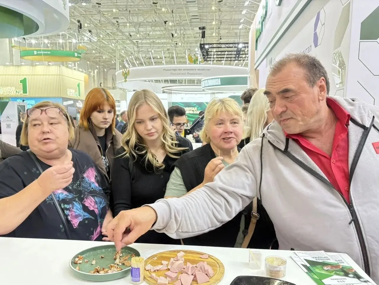 Агрохолдинг «Акашево» представил свою продукцию на 28-й Российской агропромышленной выс...