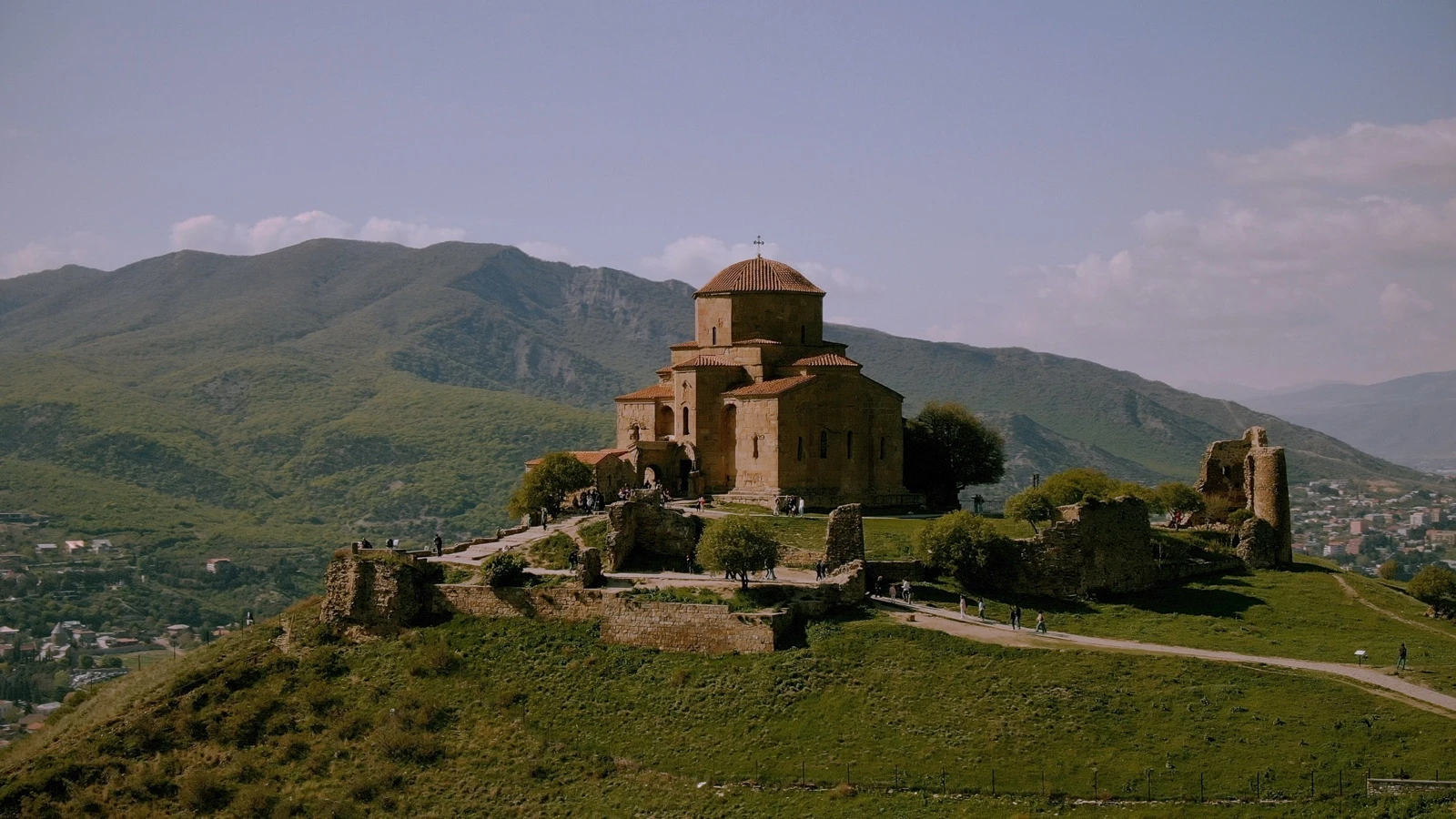 А мы к вам с гостинцами из Грузии! Вам передали эти вкусы местные бабушки, хозяйки и ше...