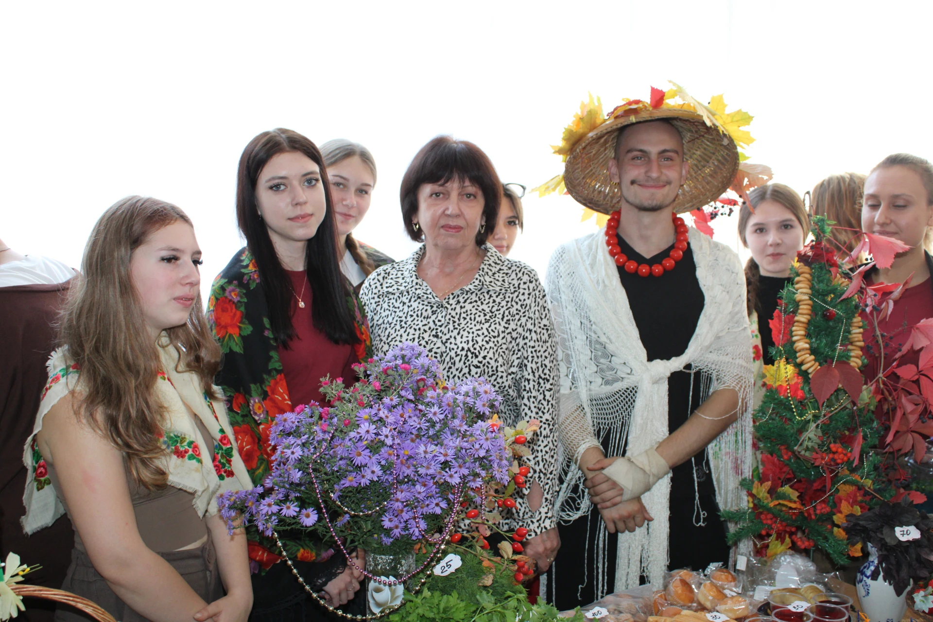 🍂 В Стахановском колледже ЛГПУ прошла благотворительная ярмарка-марафон «Осенний карна...