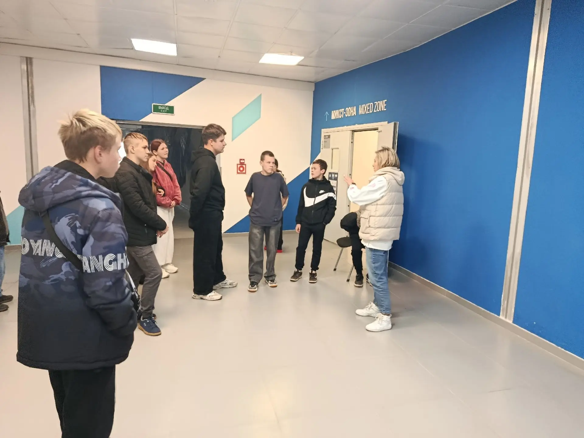 За кулисами большого футбола: ученики нашей школы посетили стадион «Нижний Новгород».