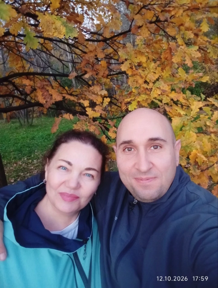 Это мы. Много фоток вчера сделали в парке, но оставим их для домашнего просмотра 😄