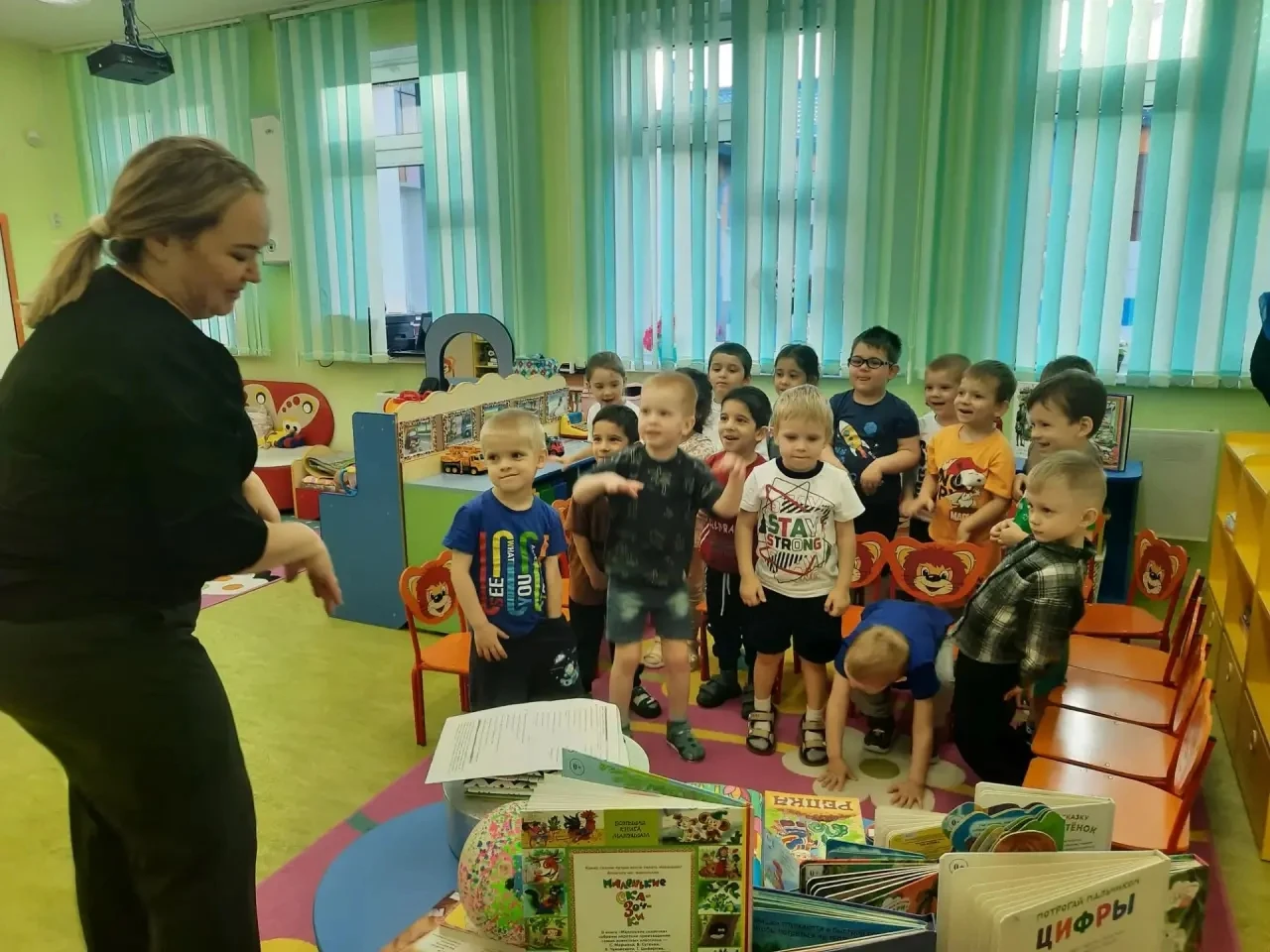 В Год дошкольного образования в среднюю группу «Солнышко» пришла долгожданная гостья — ...