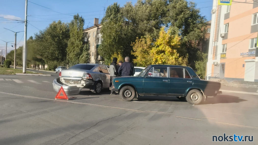 Снова авария, и снова на перекрёстке
