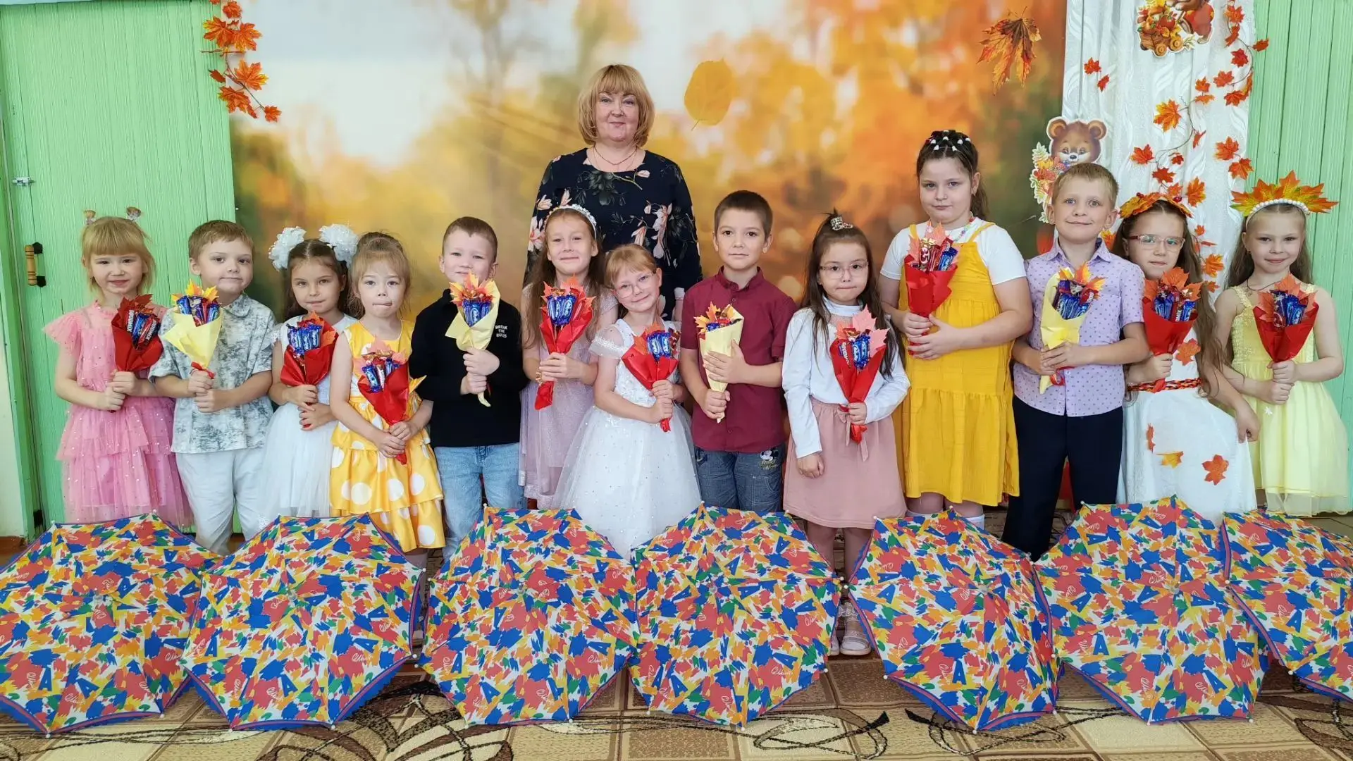 Осень  🍁 нас на бал нынче пригласила!