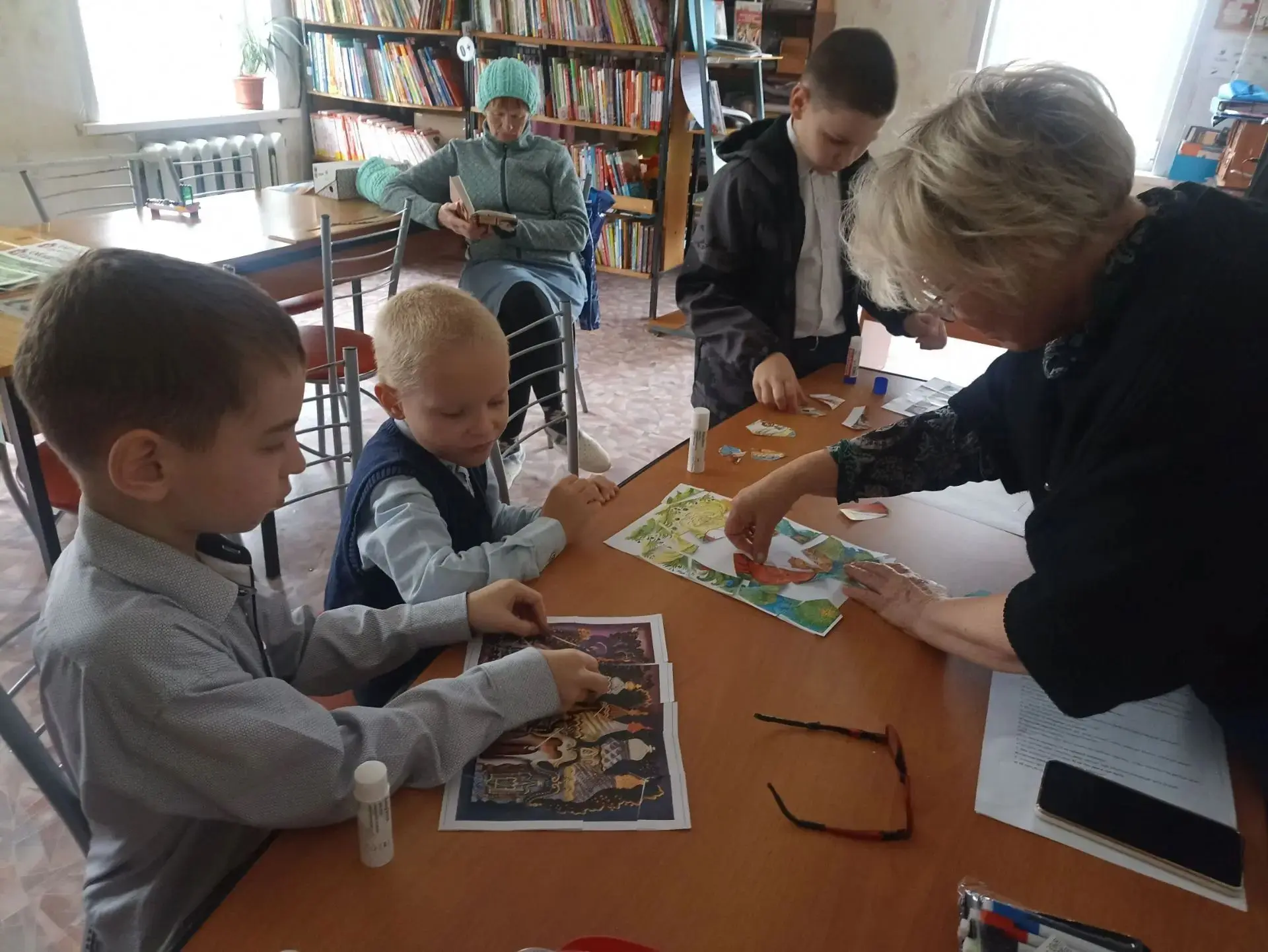 🎉 В Ольховке прошло увлекательное путешествие в сказку «Аленький цветочек»! 🎉