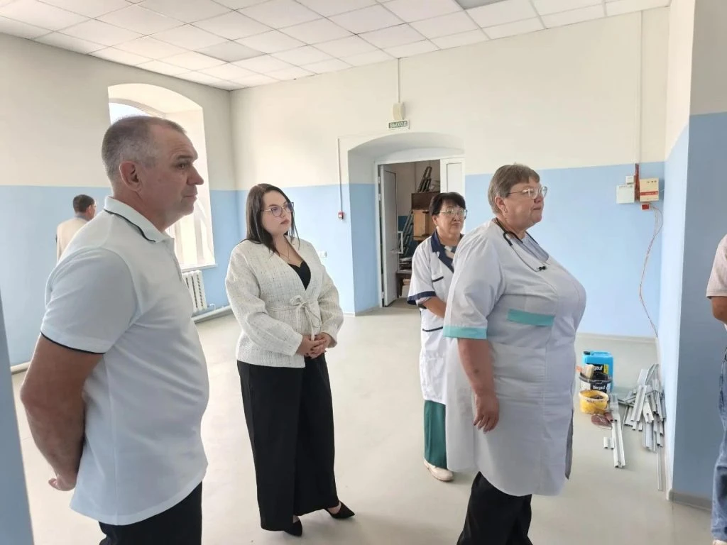 В селе Ольховка Шадринского округа открыли обновленный первый этаж амбулатории